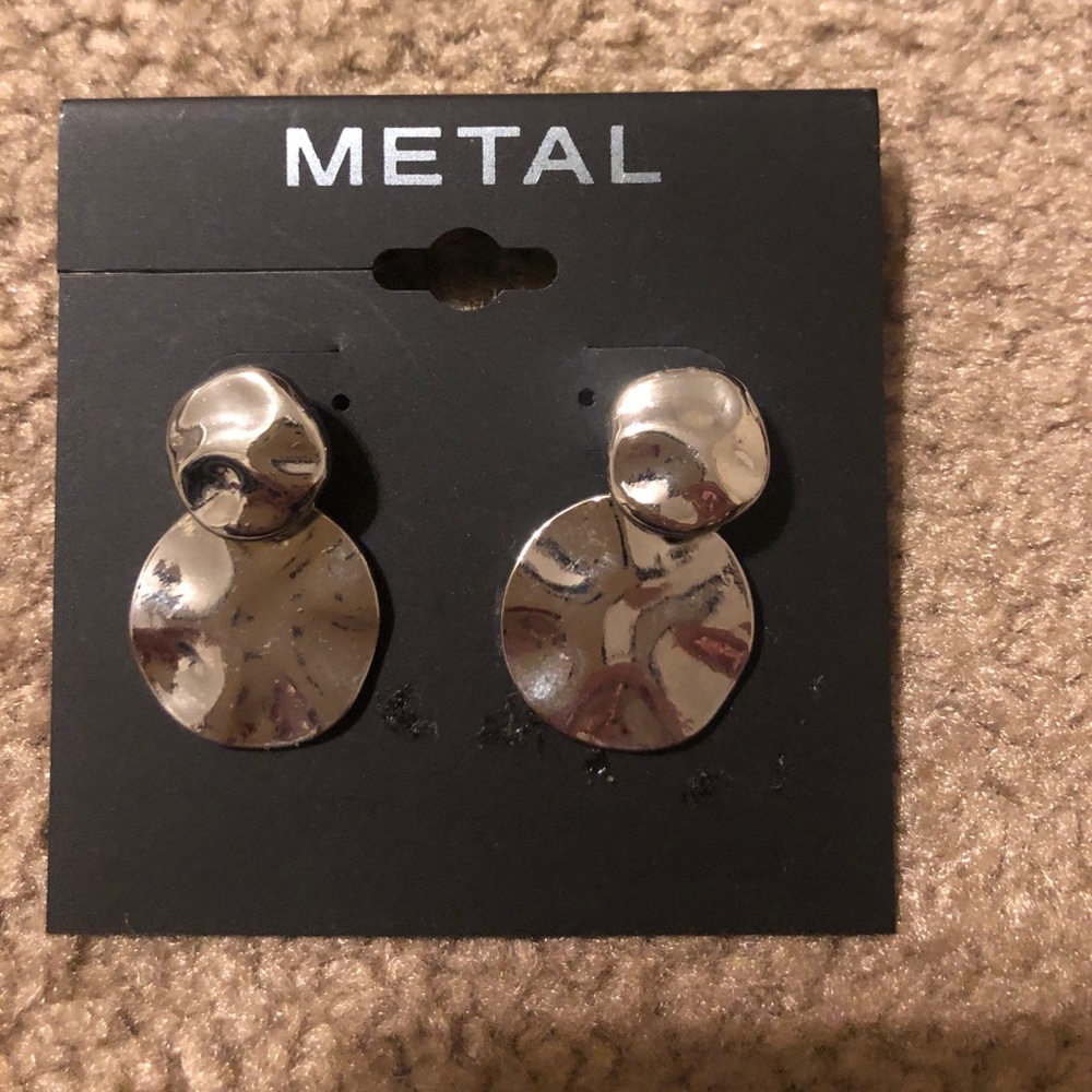 Silver earrings, no stamp